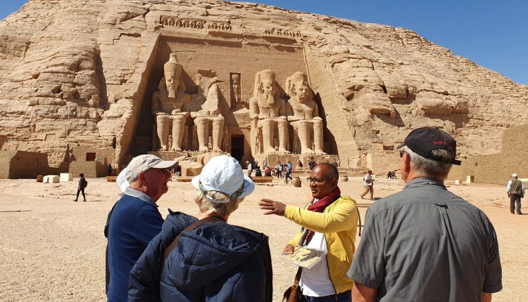 بداية الرحلة من باب بيتك